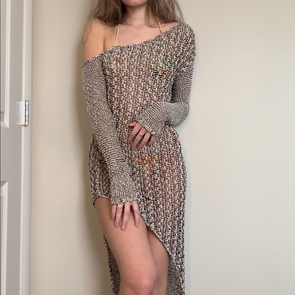 Sold on my Depop* - Picture 2 of 4